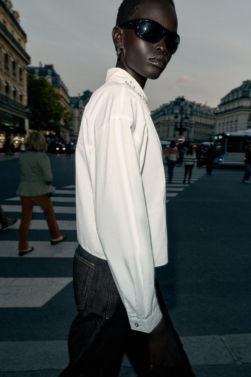 ZARA РУБАШКА ИЗ ПОПЛИНА С БУСИНАМИ И СТРАЗАМИ, БЕЛЫЙ