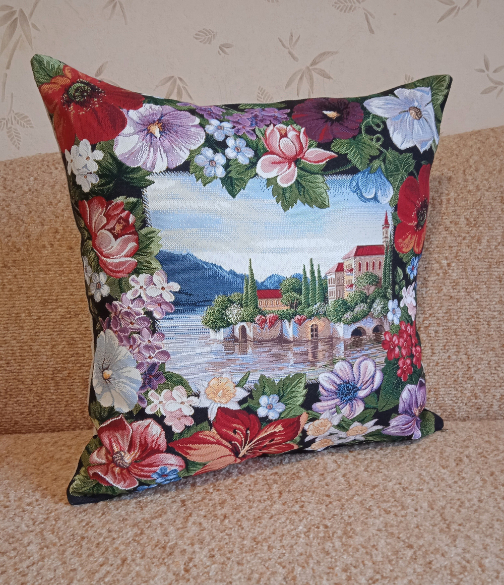 Декоративный гобеленовый чехол для интерьерной подушки Мечта 47х47