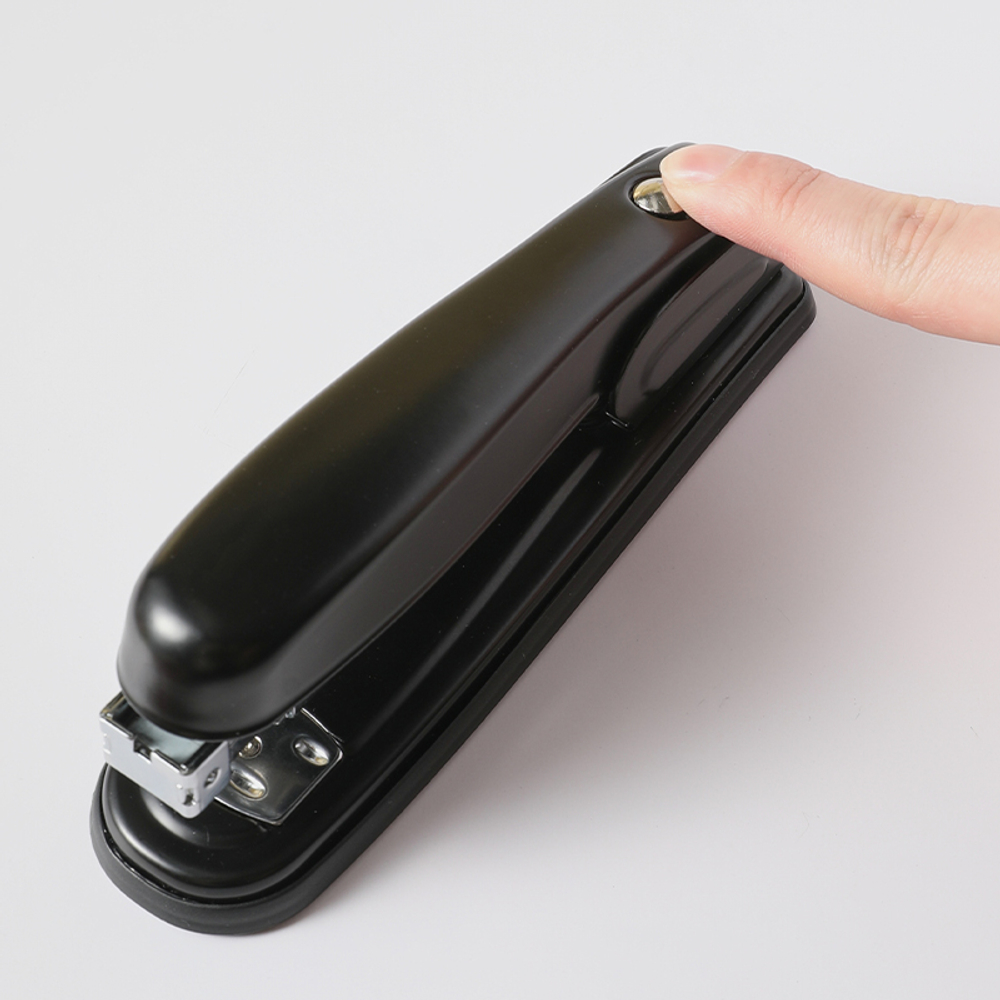 Степлер металлический DELI "0324" до 25 листов, черный