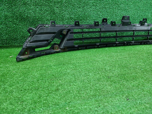 Решетка переднего бампера Haval Jolion (2021-2024)