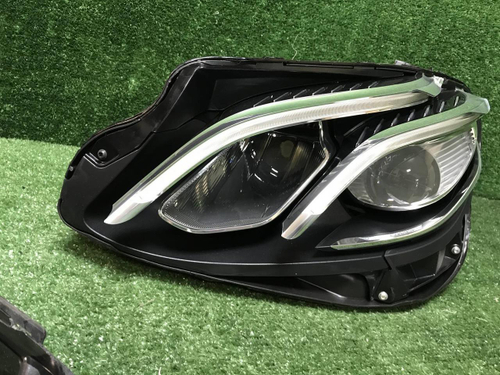 Битая Фара левая Mercedes E W213 (2016-2021) LED