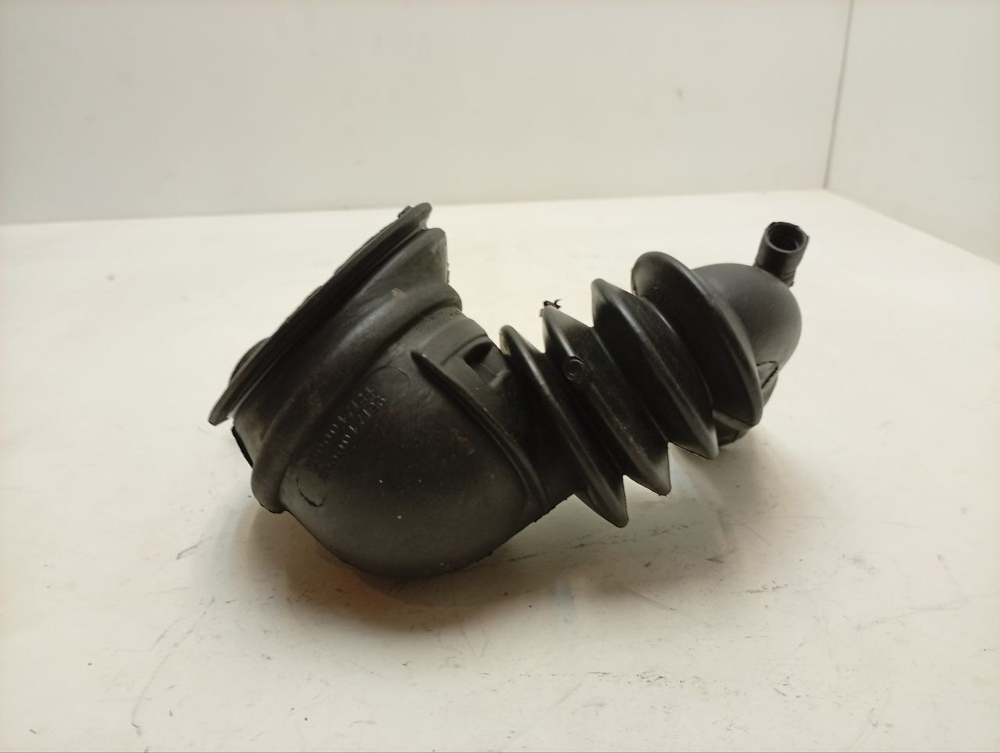 WFXI2840EU кт22 Сливной патрубок к стиральной машине Bosch Siemens 9000047124 б/у