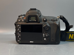 Nikon D610 190.819 Кадров