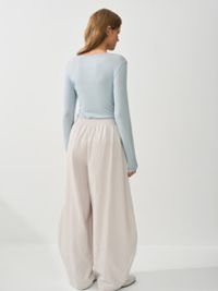 Брюки из жатого хлопка "Светло-серые" женские