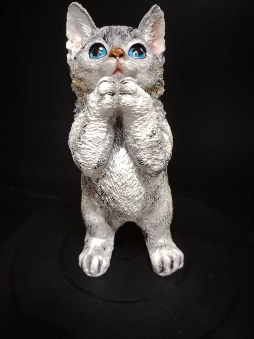 Гипсовая фигурка Кот с лапками