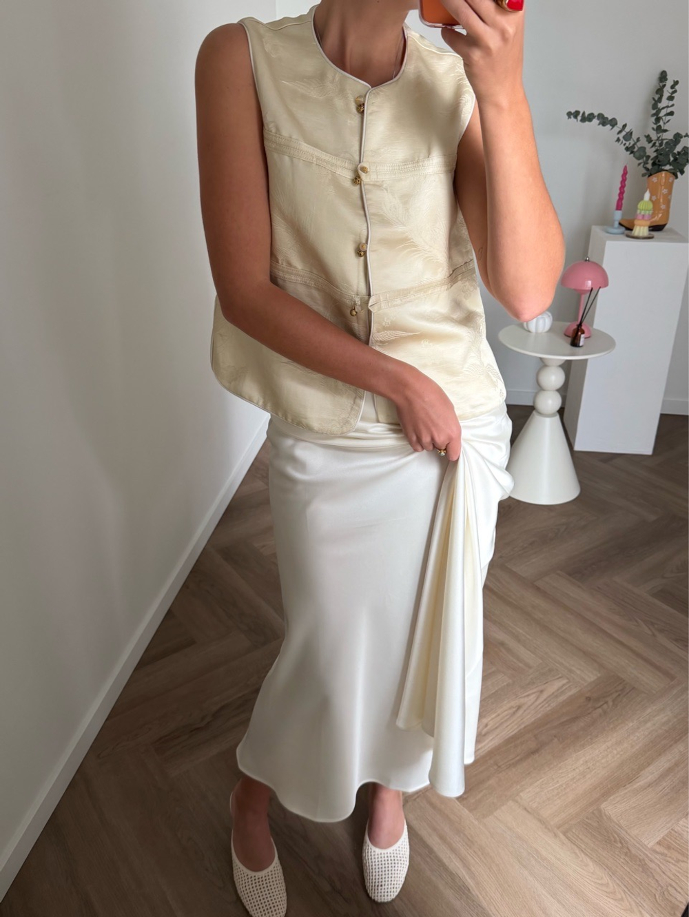 Юбка атласная миди молочный