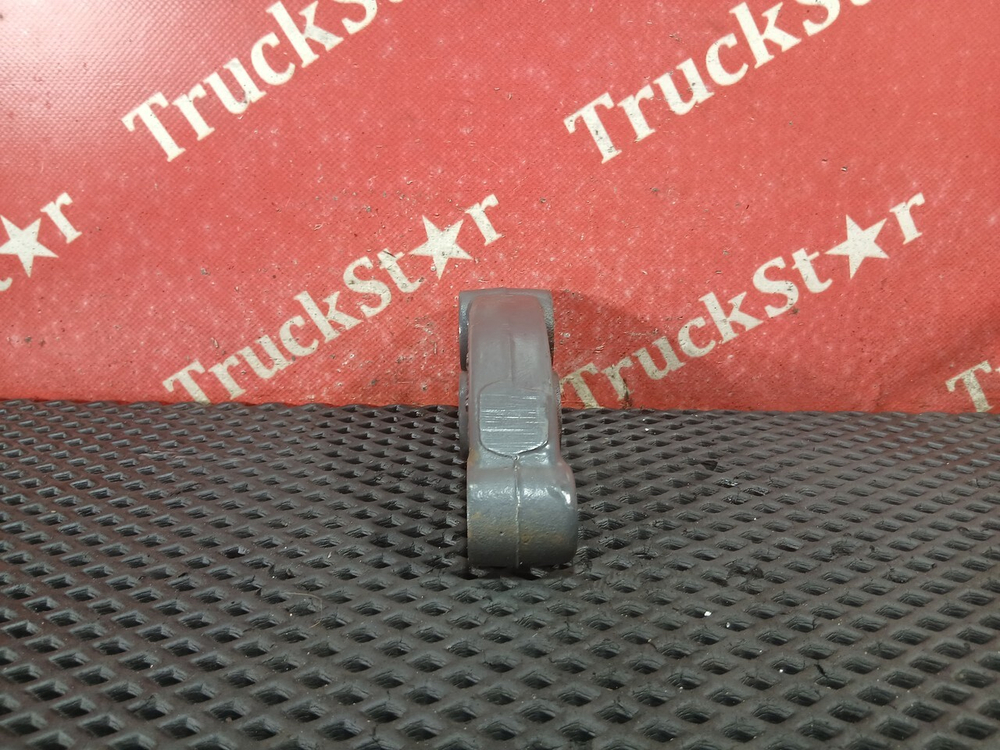 Опора переднего амортизатора левого