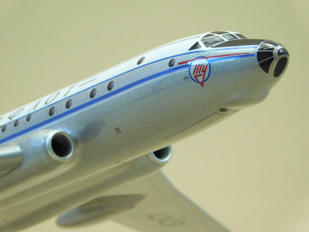 Модель самолета Ту-104А (М1:100, Аэрофлот СССР-42451)