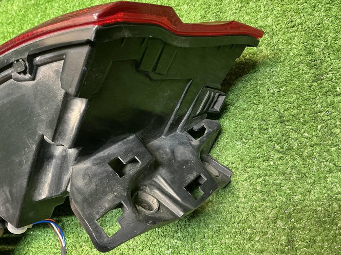 Фонарь правый внешний Audi A4 B9 (2015-2020) седан