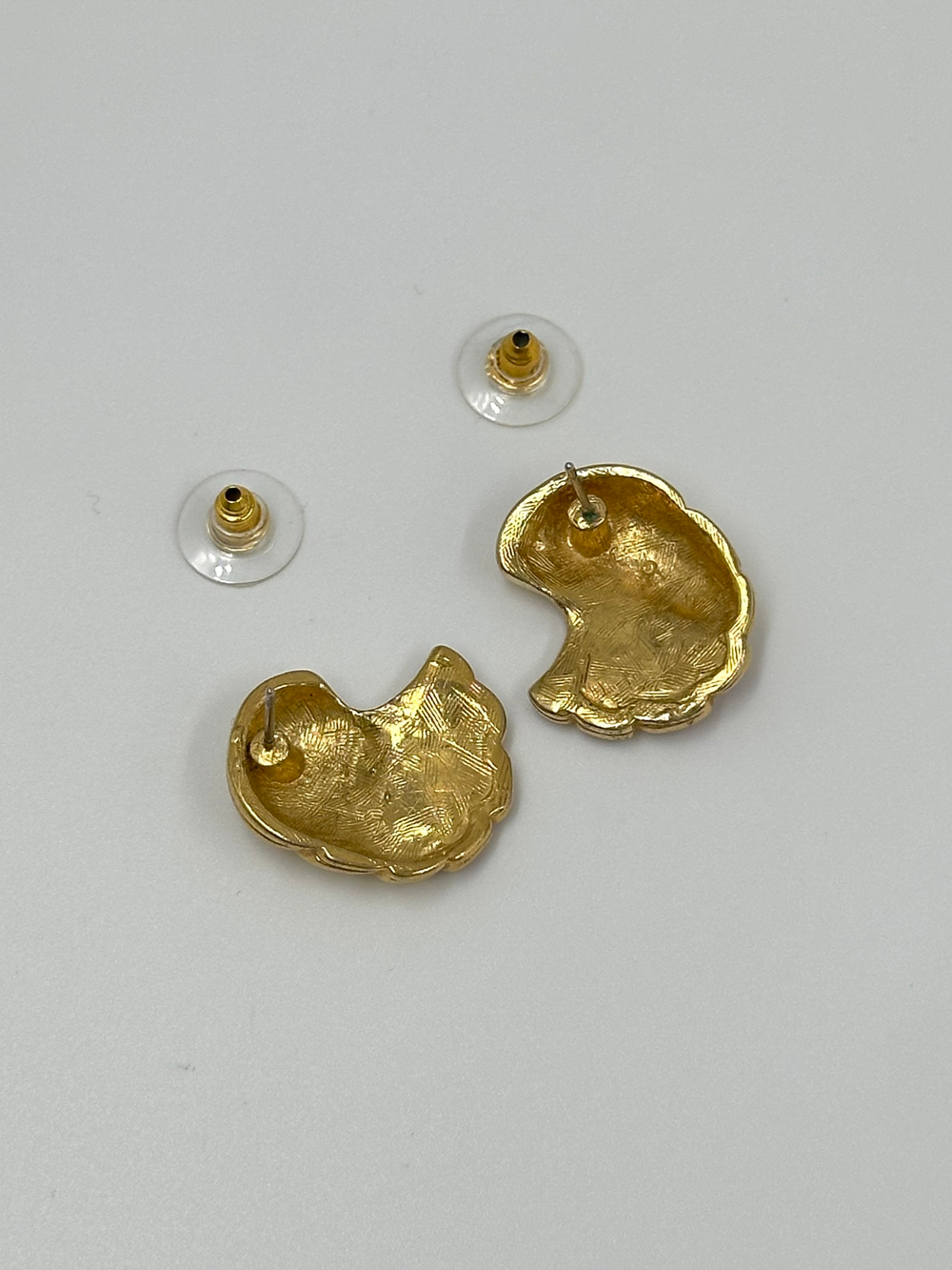Серьги с красной эмалью