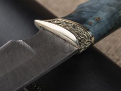 Нож "Ястреб", дамасская сталь, рукоять синяя стабилизированная карельская береза