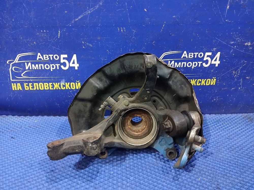 Ступица передняя правая TOYOTA ALPHARD 2005