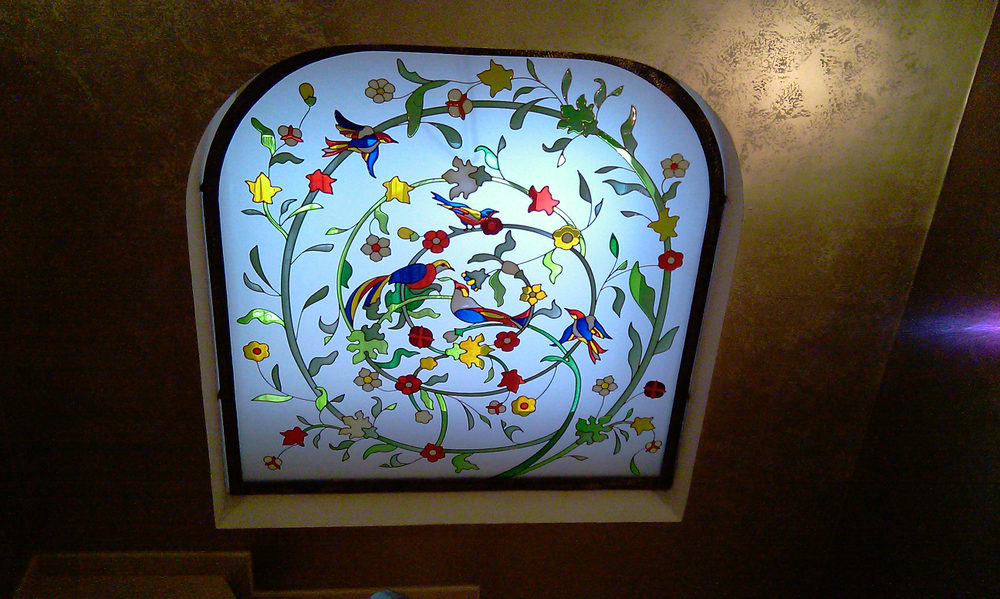 Витражи , UV фотопечать , объёмная UV фотопечать , ультратонкие ( 7 мм ) световые панели.