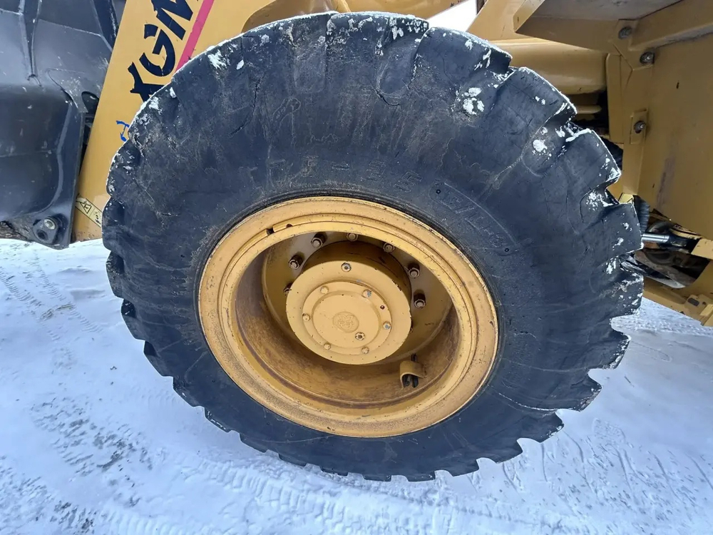 XGMA XG931* Фронтальный погрузчик XG931N (Дизельный, 6,5 л, 125 л.с., АТ)