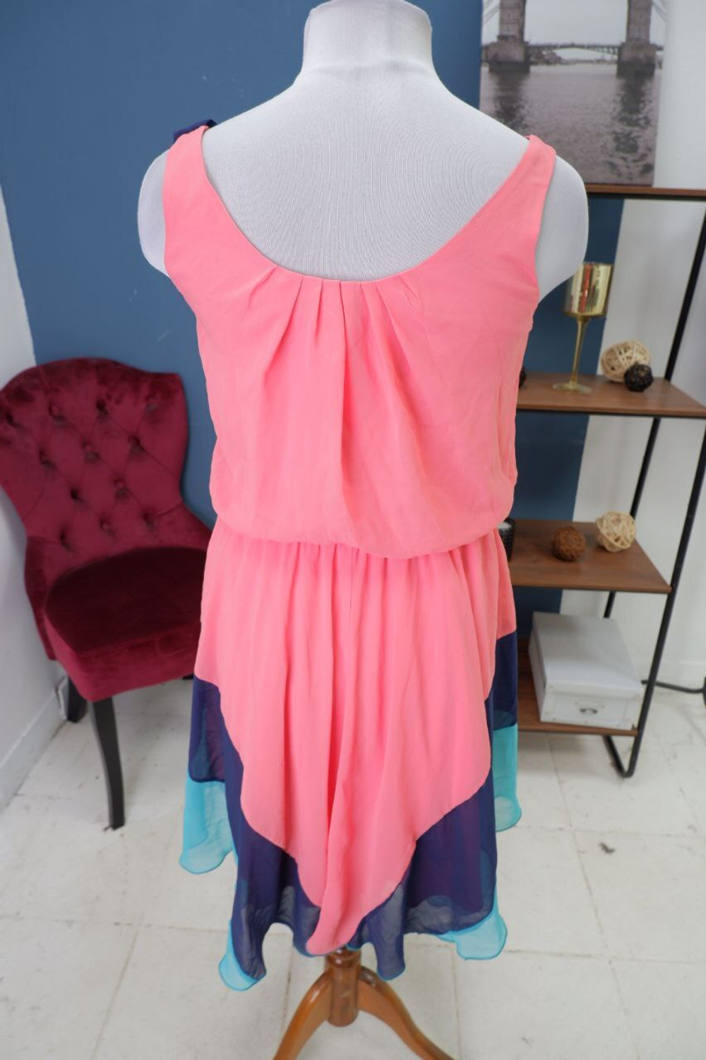 Платье Sara нежное 38 размер