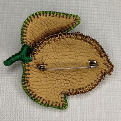 Авторская брошь Цветы