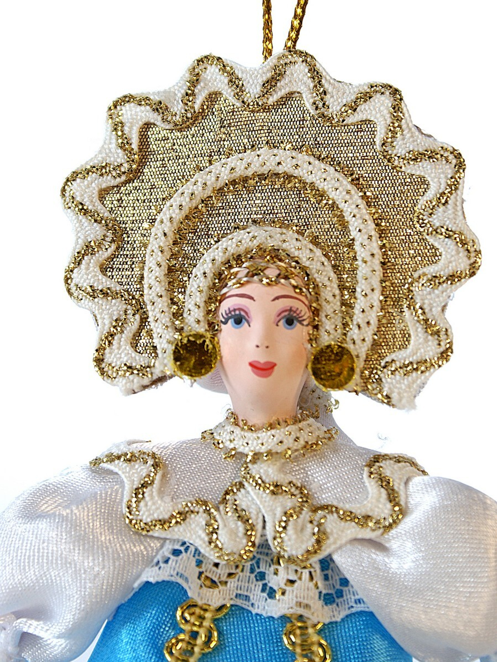 Кукла-подвеска девочка в кружевной душегрее.