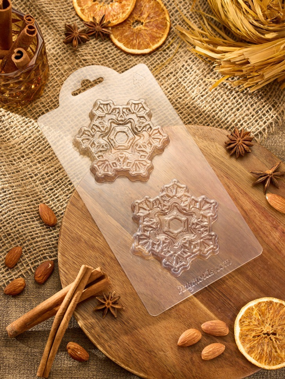 Пластиковая форма для шоколада "Снежинка Зимняя Сказка"