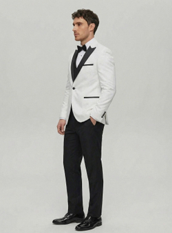 Мужской смокинг (белый) А54