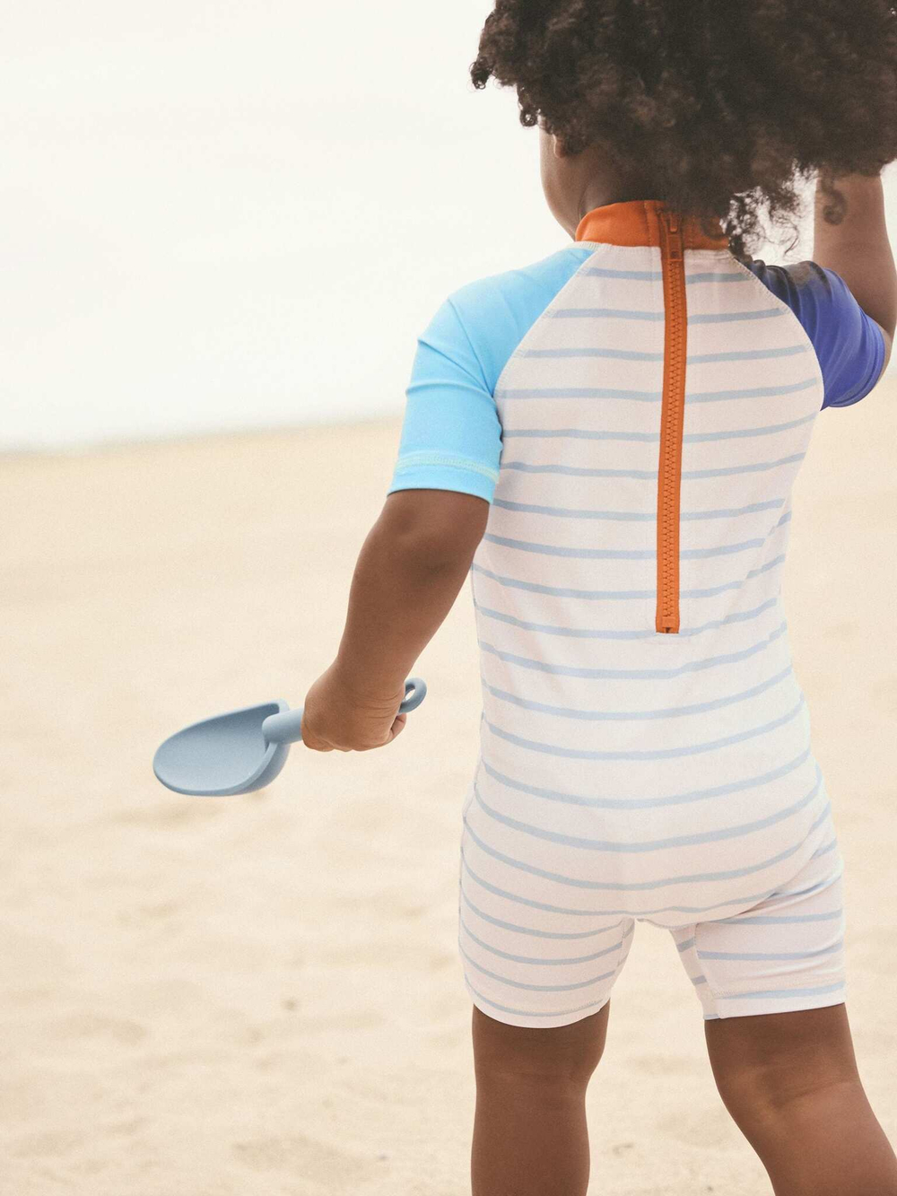 Костюм плавательный слитный для мальчика Next E91-833, Белый, Синий