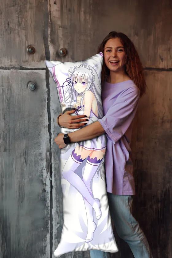 Дакимакура Эмилия №2