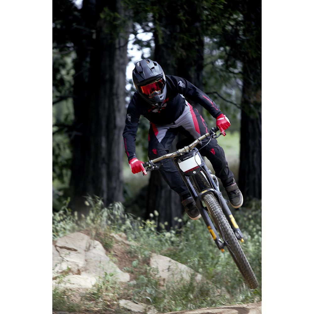 Glove Agile Plus / Красный