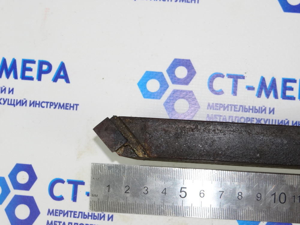 Резец токарный проходной прямой 32х20х170 ВК8