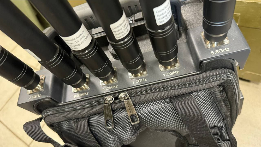 Рюкзак подавитель дронов Гарпия CKJ-1704-Mobile 300W