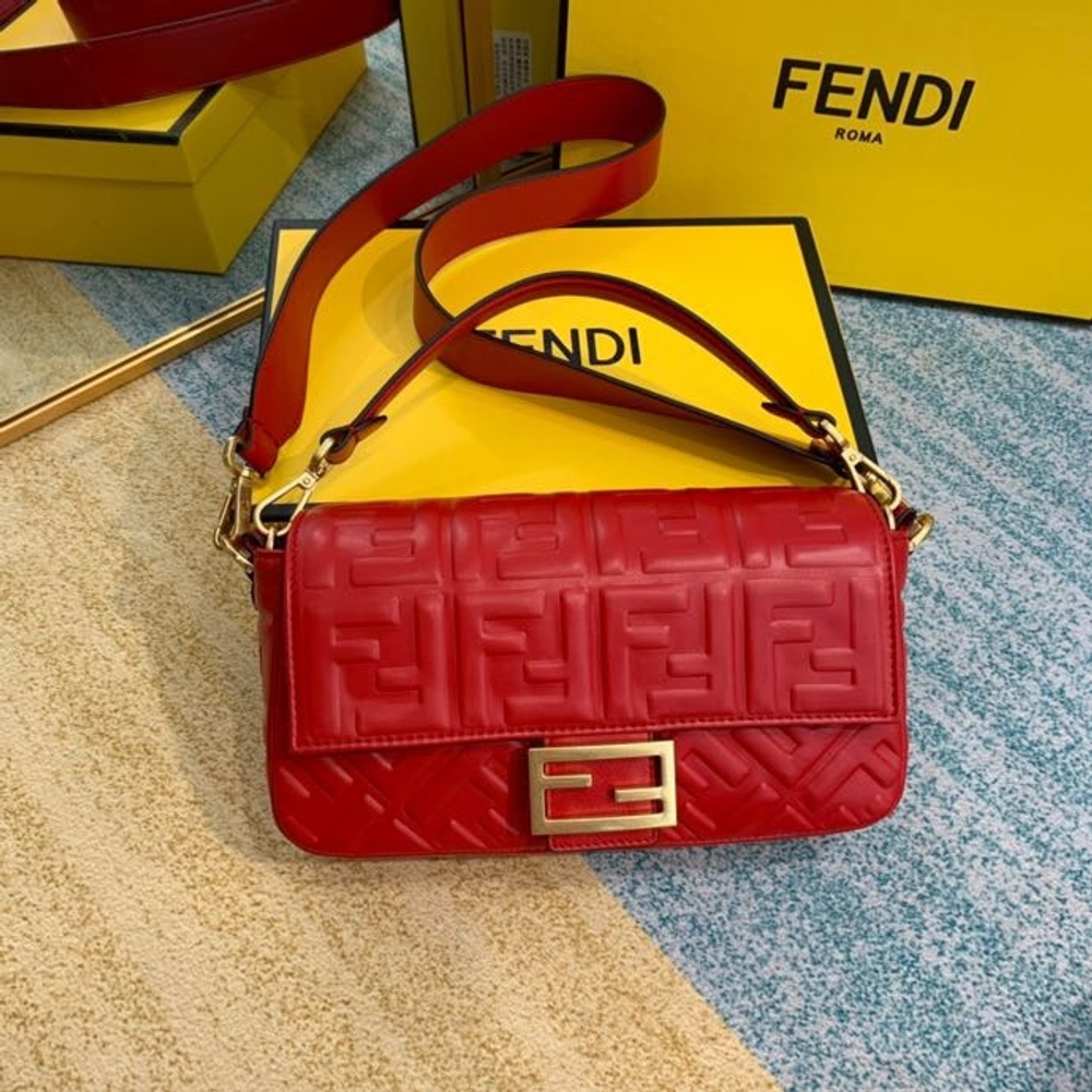 Fendi Baguette 27 cm