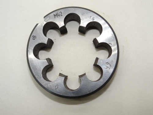 Плашка М42х1,5 6h d=75мм