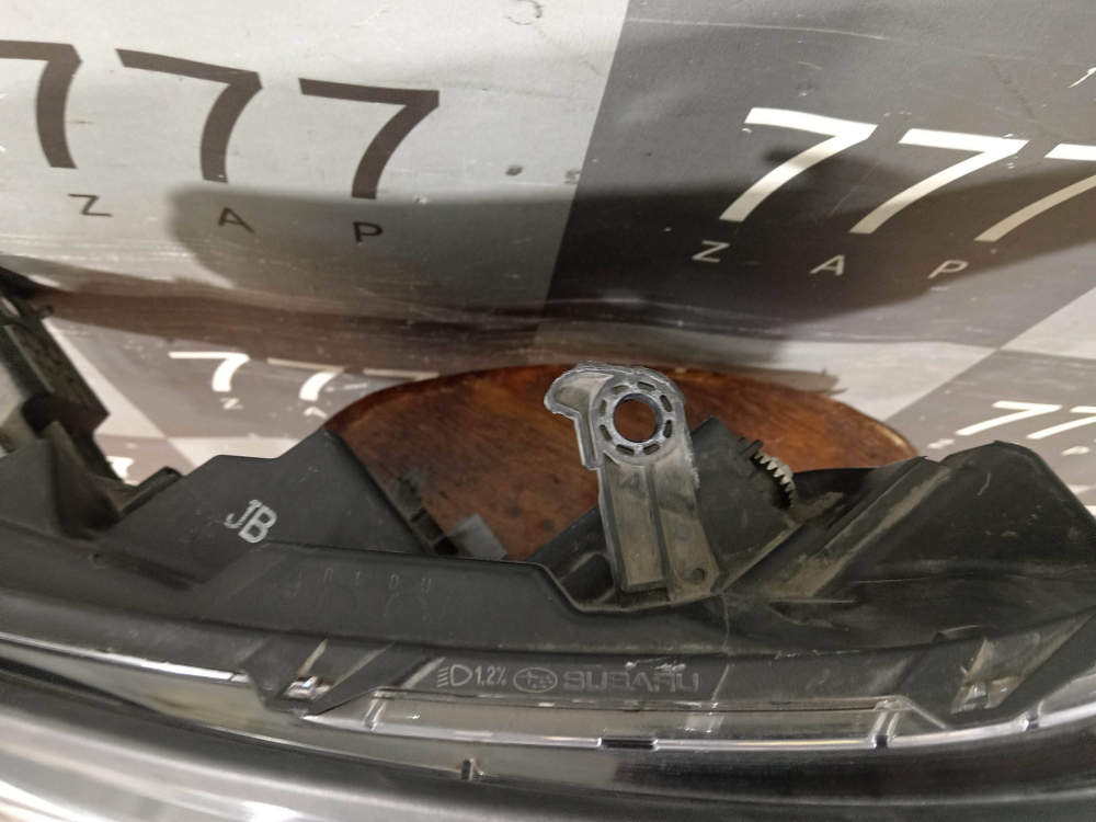 Фара левая LED Subaru Forester 5 (SK) 18-21 Б/У Оригинал 84002SJ030