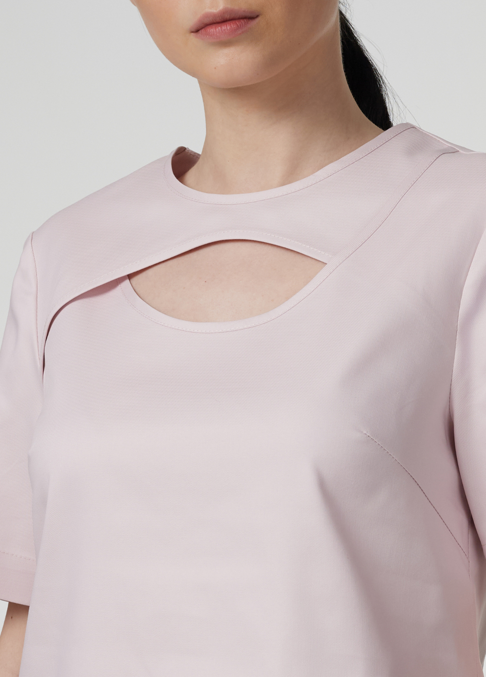 Туника с фигурным вырезом