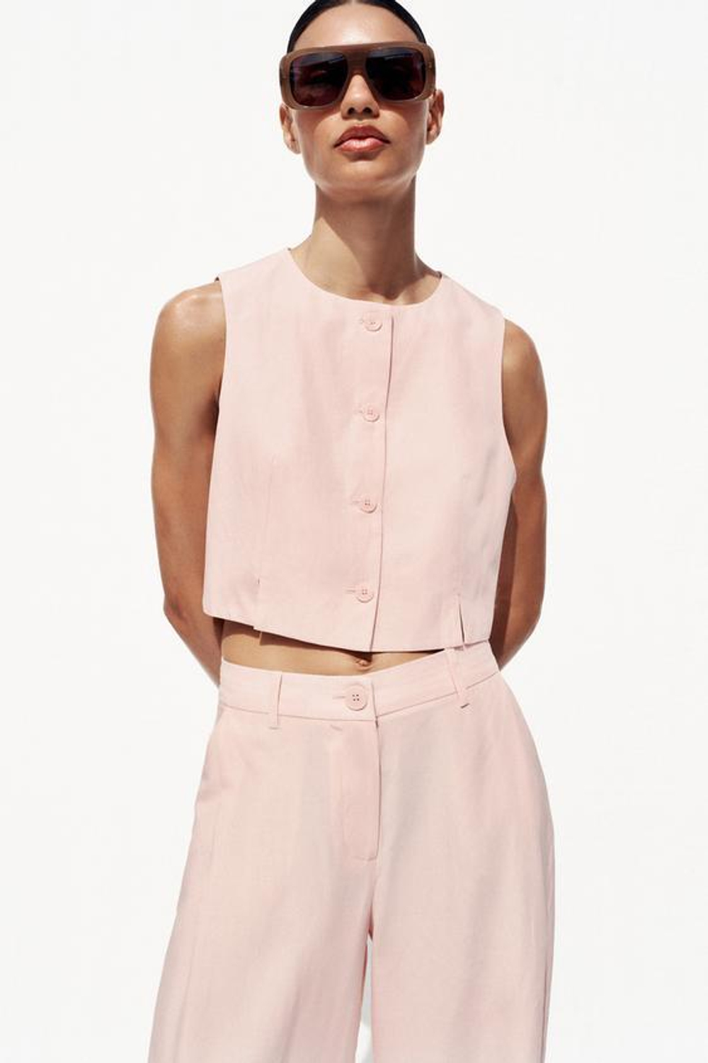 ZARA ШИРОКИЕ БРЮКИ С ЗАЩИПАМИ, РОЗОВЫЙ