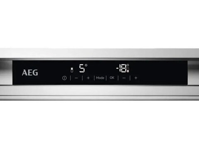 Встраиваемый холодильник AEG SCE819E5TS