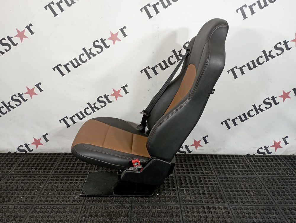 Сиденье пассажирское механическое 2022г.