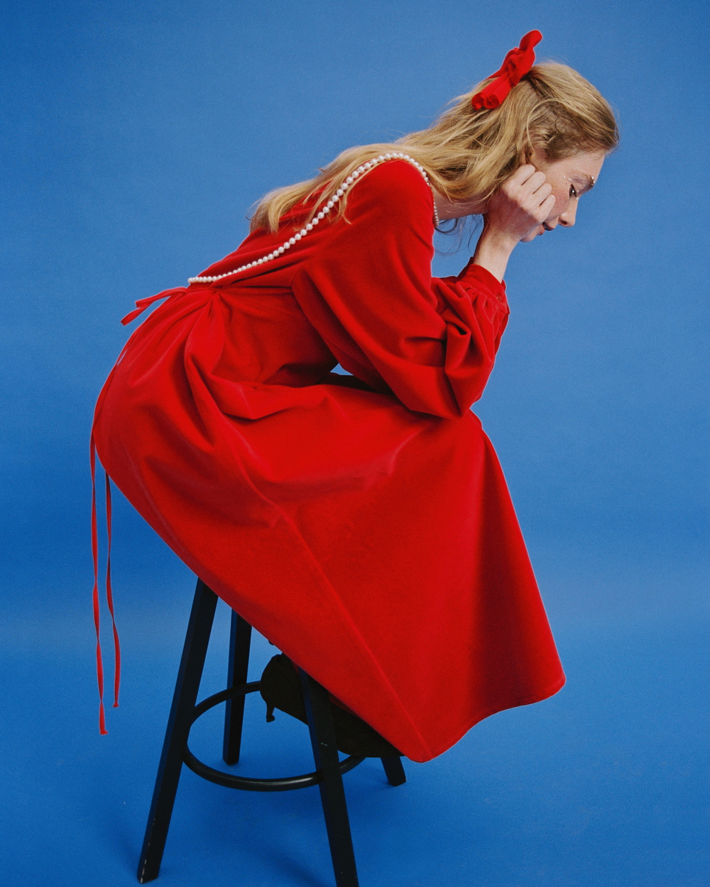 Платье с запахом на спине и длинным рукавом из бархата "Заветное желание"