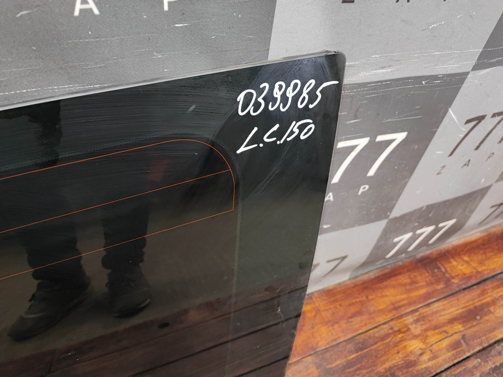 Стекло багажника правое Land Cruiser 200 15-21 Б/У Оригинал 6271060F50