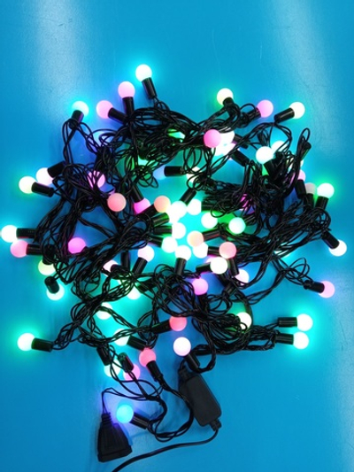 Светодиодная гирлянда "Шарики RGB" d17мм, 70LED, 8 метров, мерцающая разноцветная. Черный провод. Соединяемая