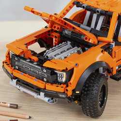 Конструктор LEGO Technic - Форд F-150 Раптор 42126