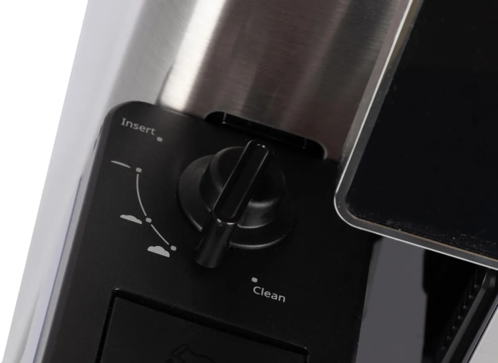 Кофемашина Delonghi Primadonna Soul ECAM610.74.MB 1450Вт черный/серебристый