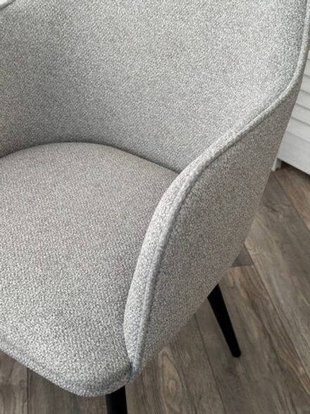 Стул М-City DISAUR Форт (Fort) поворотный на поворотный на 360 градусов, 10 Серый, букле, Черный каркас