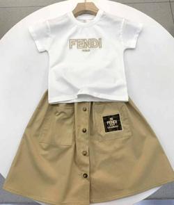 Юбка и футболка Fendi