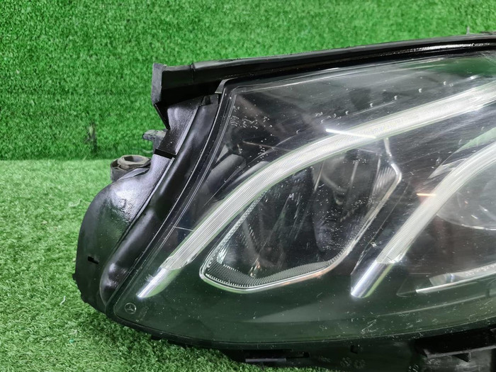 Фара левая Mercedes E W213 (2016-2021) LED