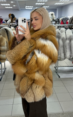 Шуба из лисы на поясе «летучая мышь»