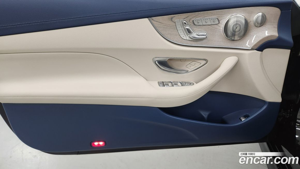 Mercedes-Benz E-Class W213 E450 4MATIC Cabriolet (03.2023)