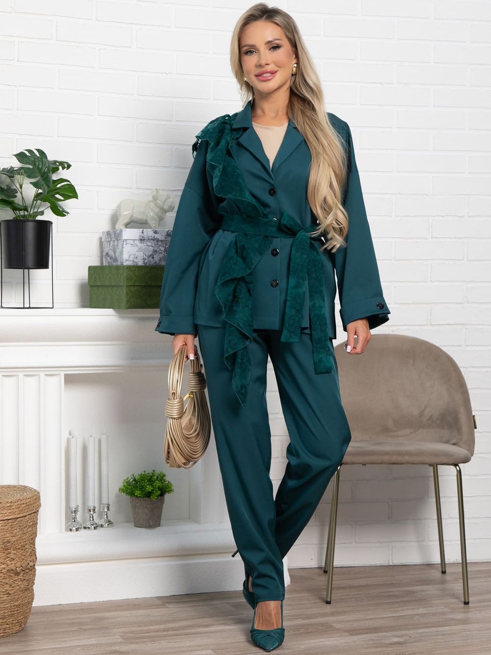 Костюм брючный Стилизация (изумруд) К15330-4М LT Collection