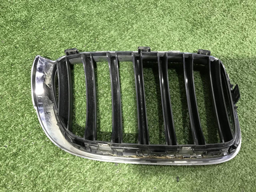 Решетка радиатора левая BMW X3 F25, X4 F26 (2014-2017)