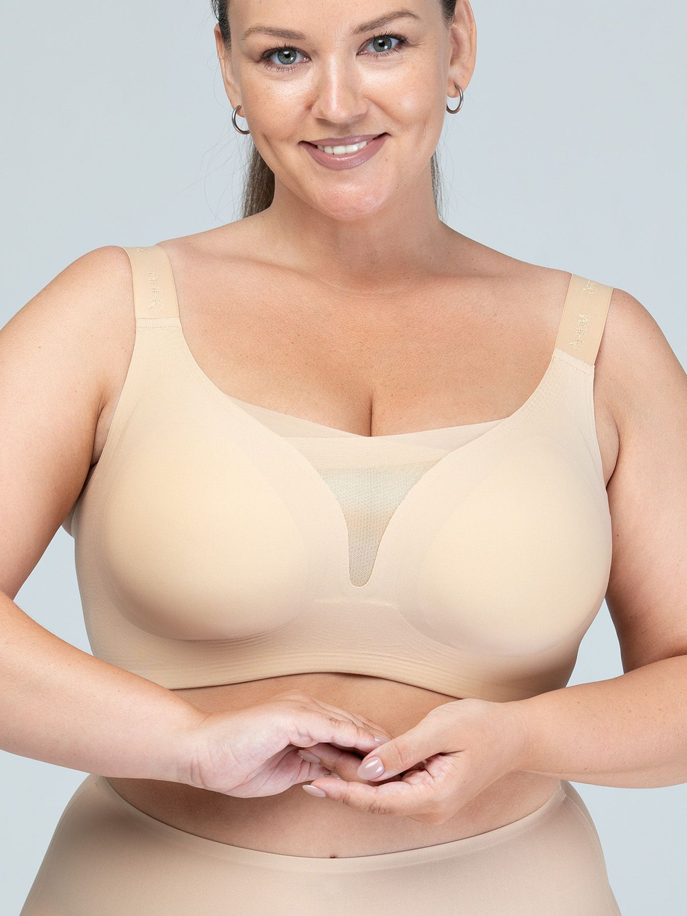 Бесшовный бюстгальтер для большой груди (Размер: XXL) (Цвет: черный)