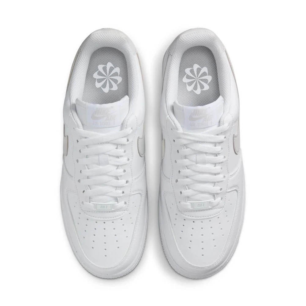 Женские кроссовки Nike AIR FORCE 1 '07 NN