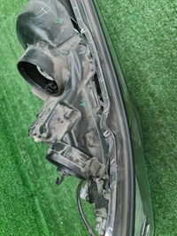 Битая Фара правая Toyota Highlander 3 U50 16-19 галоген